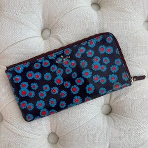 Kate Spade Clutch Wallet